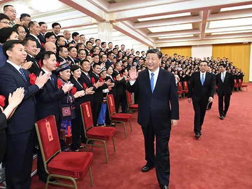 习近平会见第九次全国信访工作会议代表