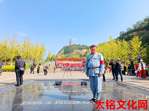 2024年9月24日  陕西省延安市宝塔区南麓的龙湾山 南市办事处新民村宝塔山下广场_副本.jpg